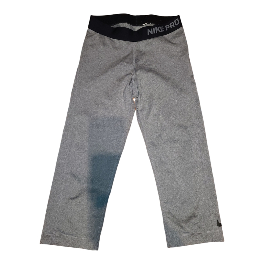 Nike pro capris